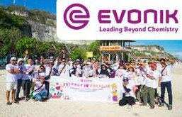 Program pantai di Evonik Synergy in Paradise, Bali